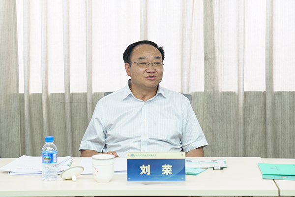 云南民族大学领导到附中调研指导工作